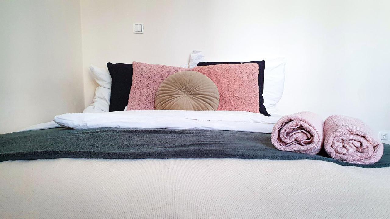 Smaragd Apartman 杰尔 外观 照片